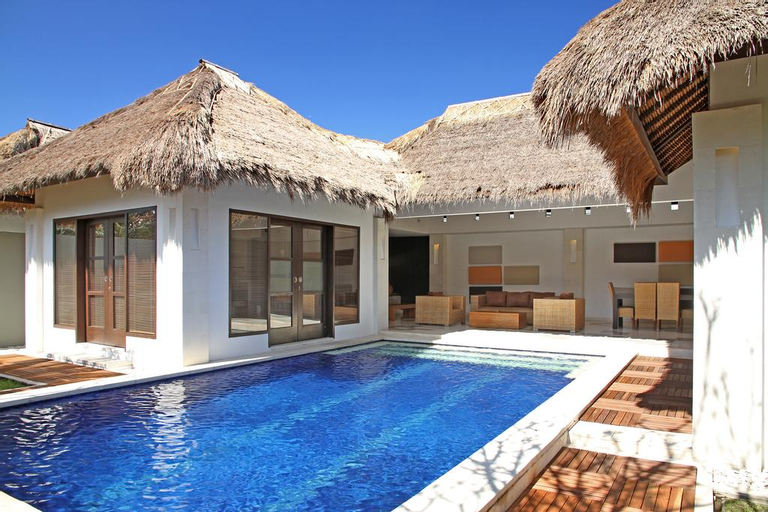 Swimming Pool 4