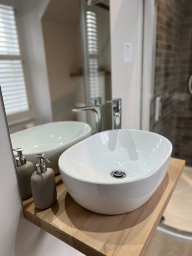 Bathroom 4, NO. TEN GUESTHOUSE, Highland