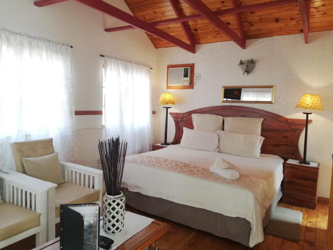 Others 2, Acacia Bush Lodge, Umgungundlovu