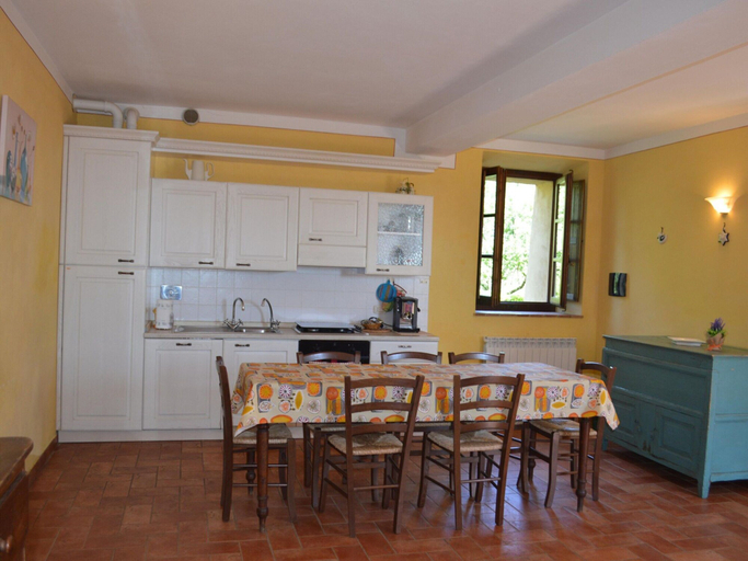 Dining 4, Tuscan Charm at Caliano Villa, Siena