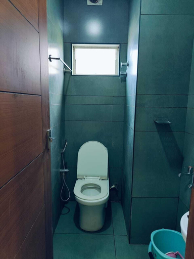 Bathroom 4, Grace Tourist Home, Ernakulam