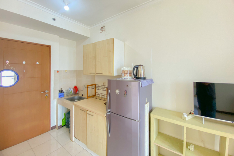 Others 4, Minimalist and Comfy Studio Room Maple Park Sunter Apartment By Travelio, Jakarta Utara