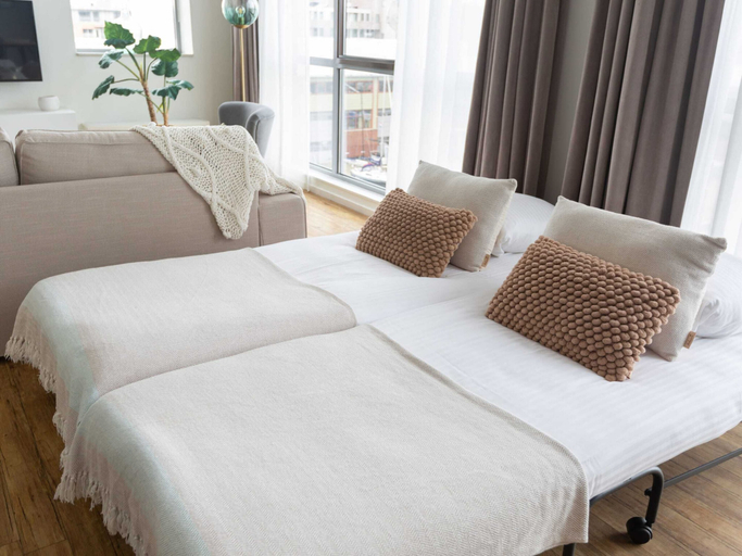 Room 2, Holiday Home in Den Haag With Terrace, Den Haag
