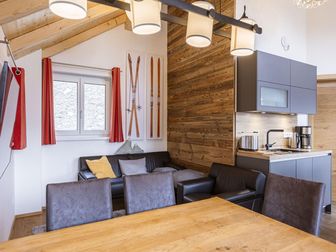 Others 5, Inviting chalet on the ski-slope, Murau