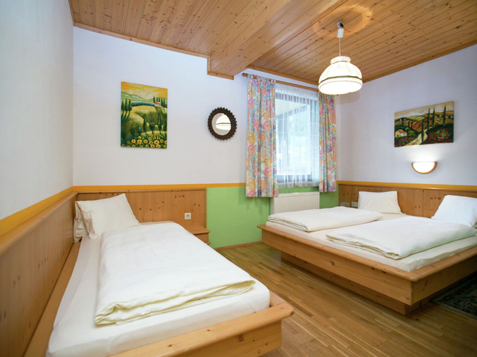 Bedroom 3, Apartment in Altenmarkt im Pongau With Garden, Sankt Johann im Pongau