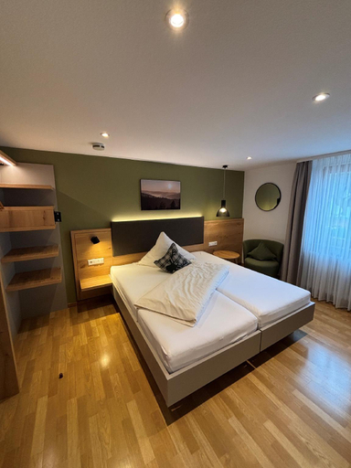 Bedroom 3, Landgasthaus zur Linde, Rastatt