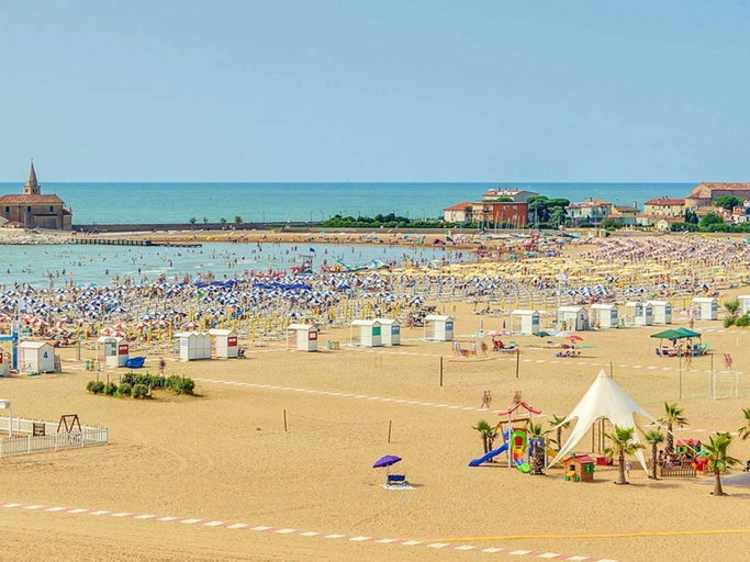 Others 5, Holiday Home in Caorle Near Spiaggia Tartaruga, Venezia