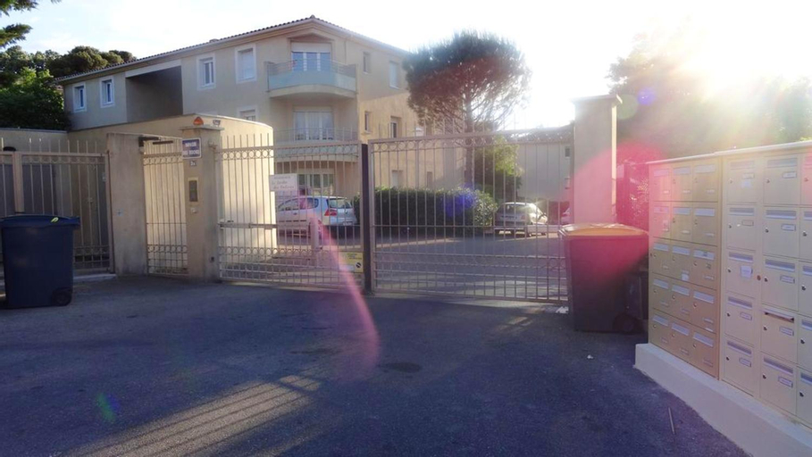 Appartement charmant Villeneuve les Avignon 55 m² + Terrasse, Gard