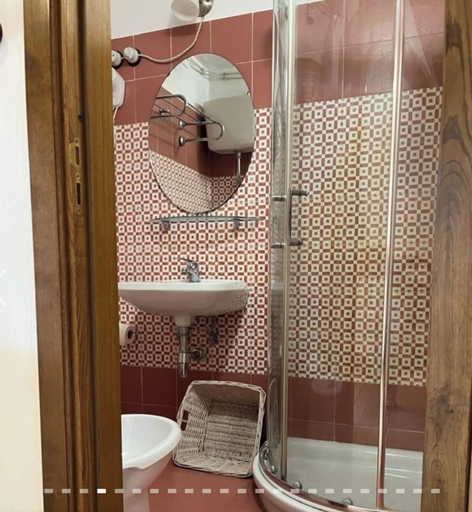 Bathroom 4, Masseria Provenzani resort, Lecce