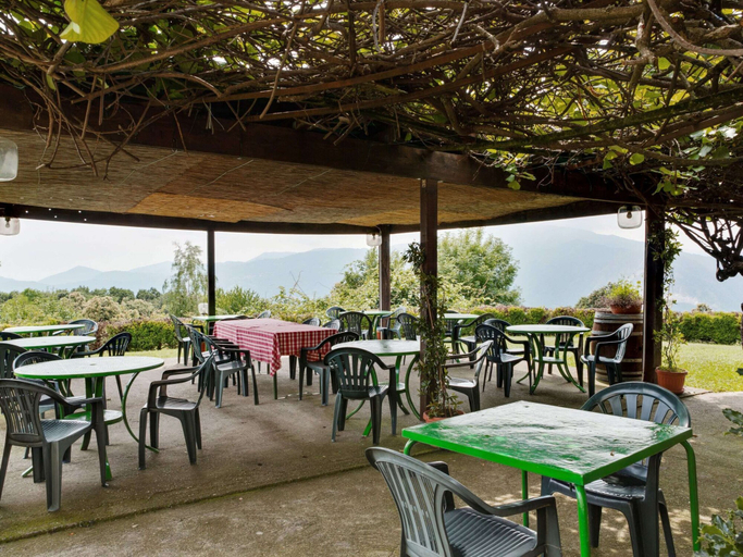 Food & Drinks 5, Unique Holiday Experience in Greenery near Lake, Verbano-Cusio-Ossola