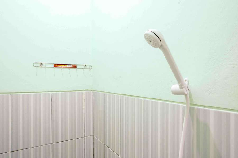 Bathroom 11