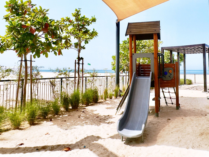 Room 4, Cozy La Mer 2BR w Beach Access, Dubai