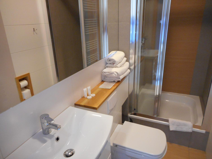 Bathroom 3, Hotel Platan, Ostrów Wielkopolski