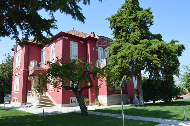 Others 3, Casa Vermelha, Vila Nova de Foz Côa