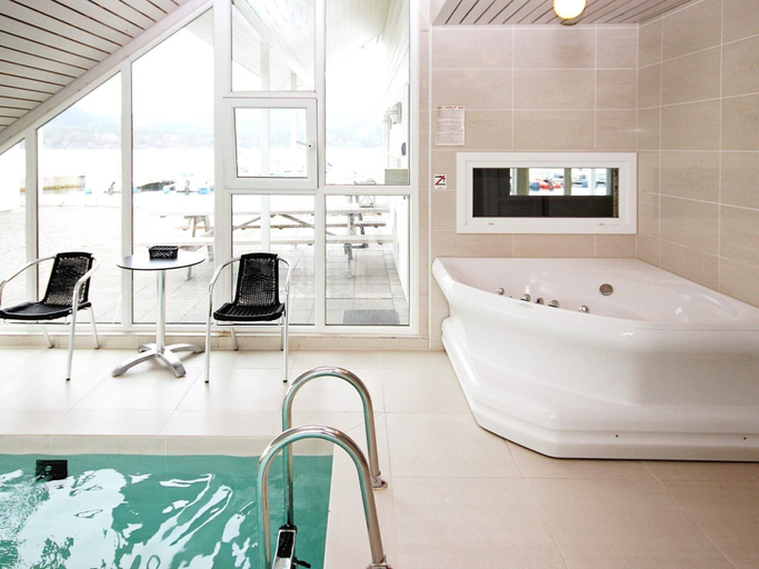Bathroom 3, Holiday Home in Jelsa, Suldal