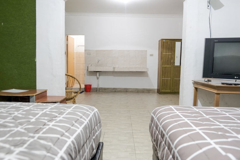 Bedroom 2, Hotel 78 Parapat RedPartner, Simalungun