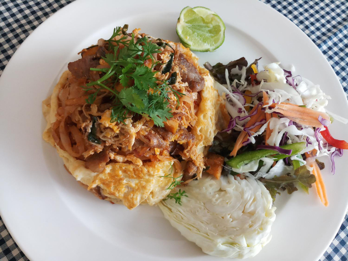 Food & Drinks 5, Butsaba Garden Resort, Mae Taeng