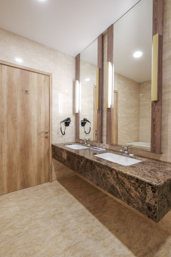bathroom 19