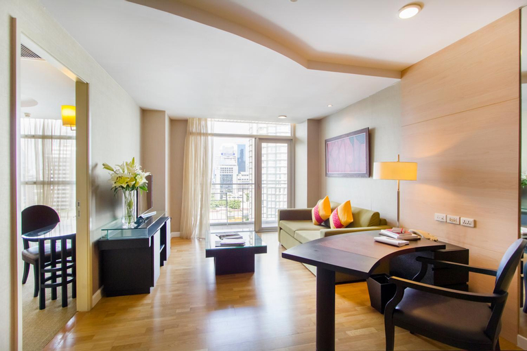 Dining Room 11