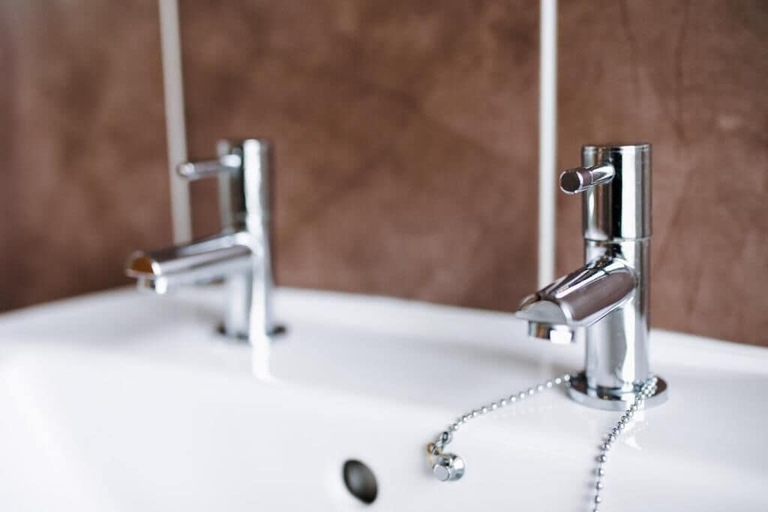 Bathroom 4, Washington house hotel, Poole