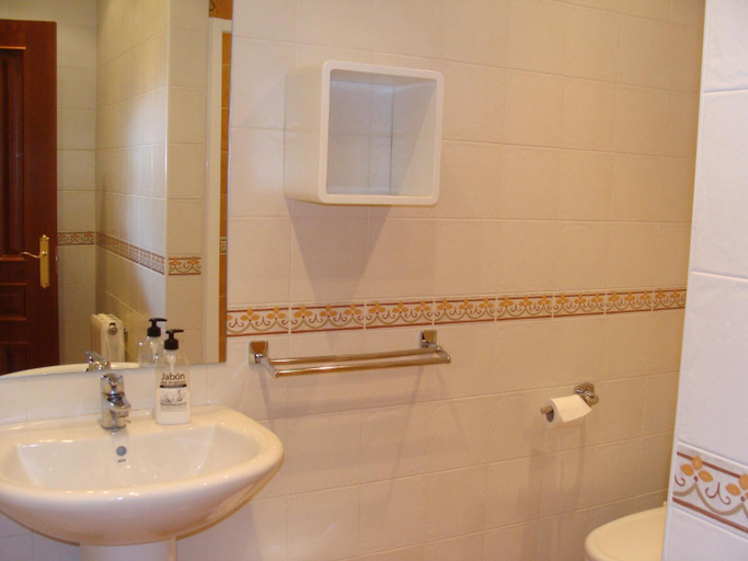 Bathroom 5, Alojamiento Rural La Henera, Burgos