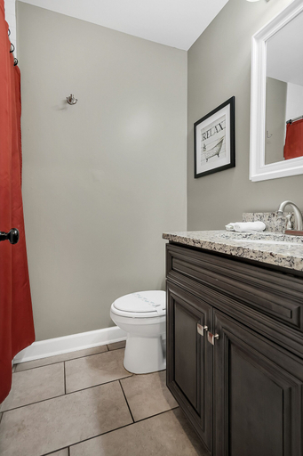 Bathroom 4, American Retreat, Madison