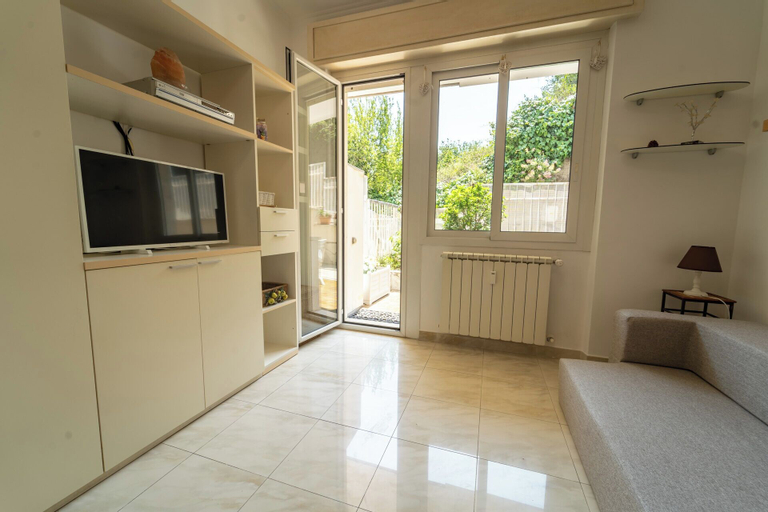 Others 5, Sanremo Family Apartment, Imperia