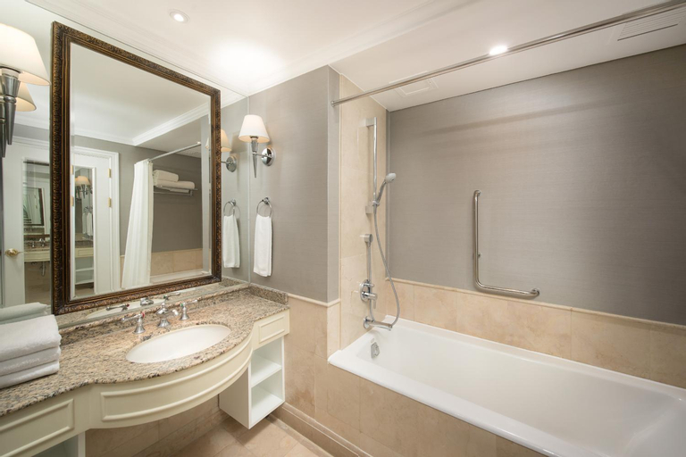 Bathroom 4