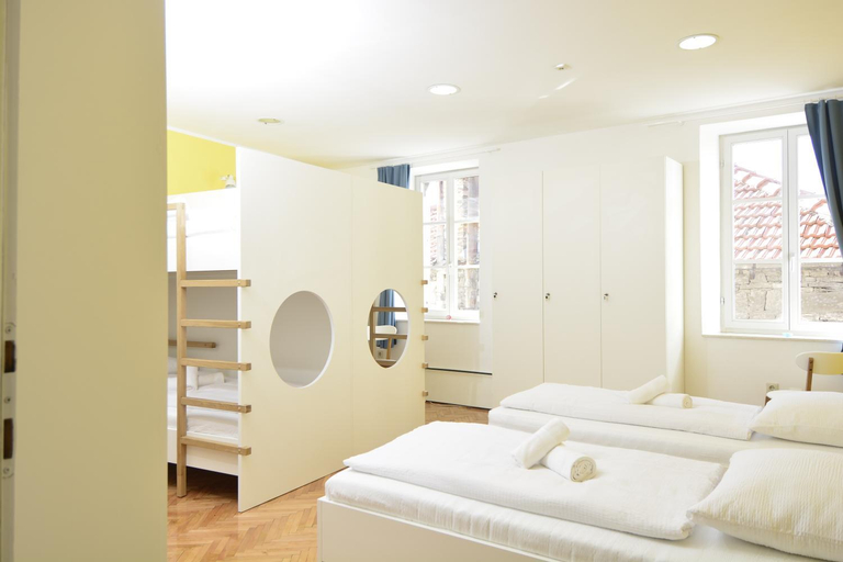 Others 4, Hostel Sv. Lovre, Šibenik