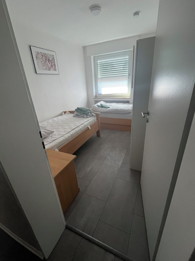 Bedroom 3, Red Dot Eva, Unna