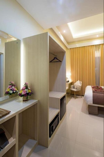 Bedroom 13