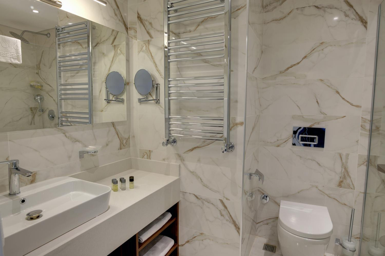 Bathroom 4, DEDEMAN GURE NURHAYAT THERMAL RESORT & SPA, Edremit