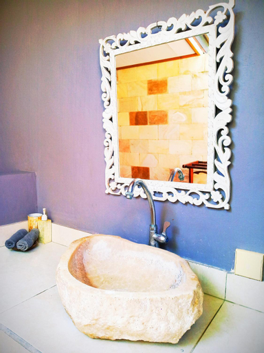 Bathroom 4