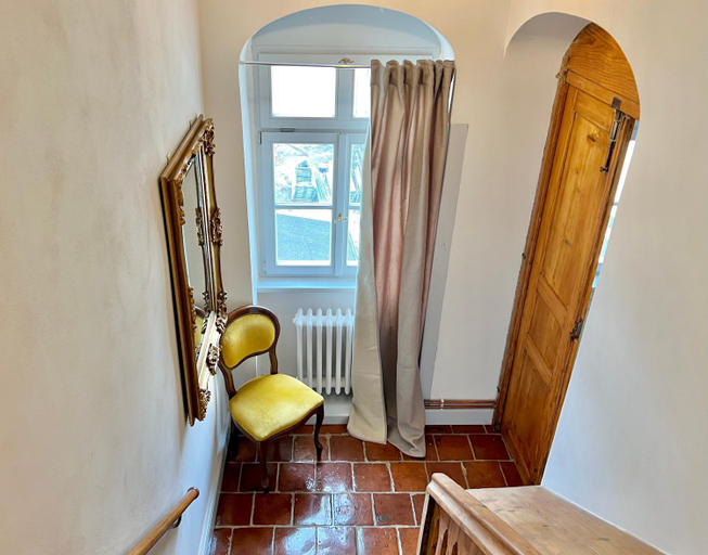 Others 2, Oswald Hempel, mit 5 Zimmermaisonette und 3 Zimmer Gartenwohnung, Görlitz