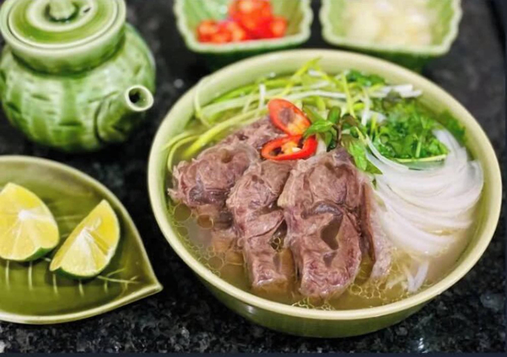 Food & Drinks, Moon Hotel Do Quang, Cầu Giấy