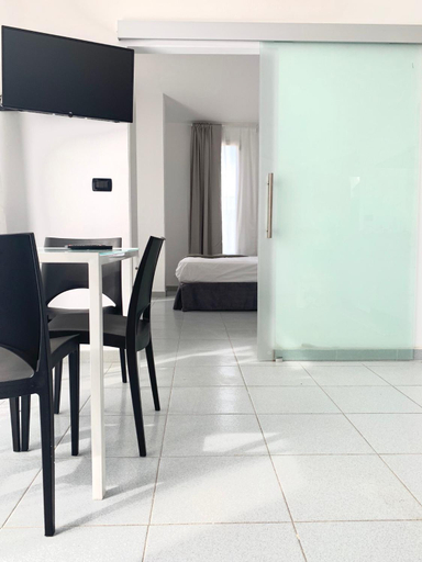 Dining Room 13