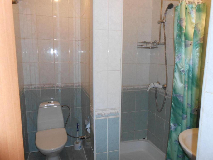 Bathroom 2, Zhibek Zholy Hotel, Astana City