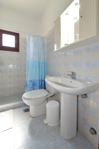 Bathroom 3, Ikaros Star, North Aegean