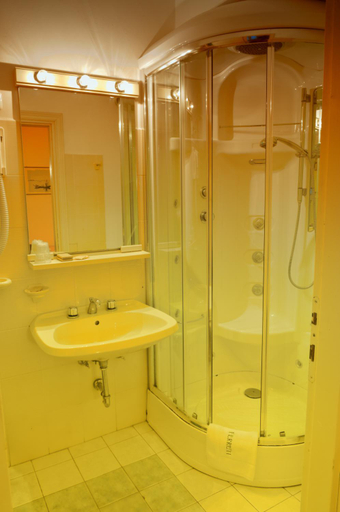 Bathroom 3, Albergo Ristorante Ferretti, Perugia