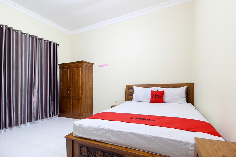 Bedroom 25