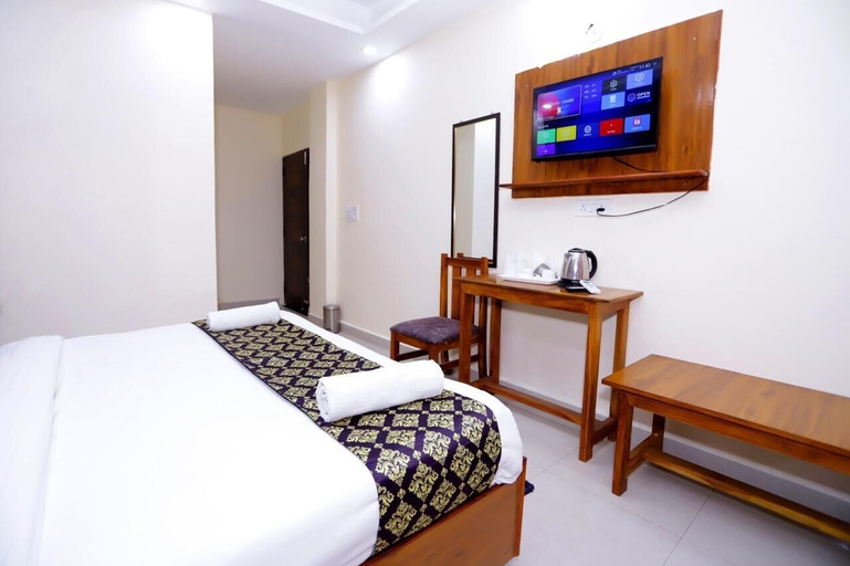 Bedroom 2, Corporate inn 52, Gautam Buddha Nagar