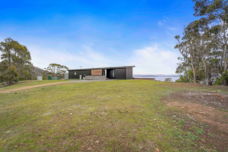 Exterior & Views 2, The Outlook on Mount Louis – 1 Bedroom, Kingborough