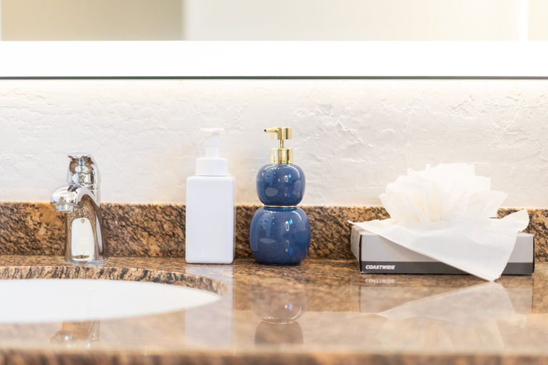 Bathroom 4, Primrose Palace, Maricopa