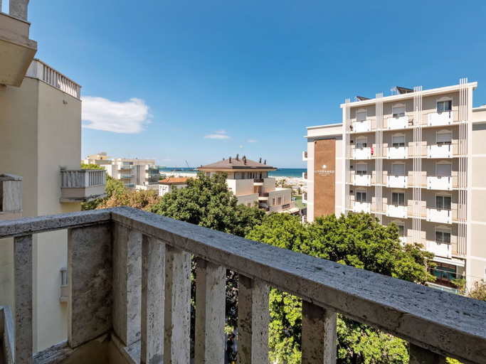 Others 2, Comfy Apartment in Rimini Near the Sea, Rimini