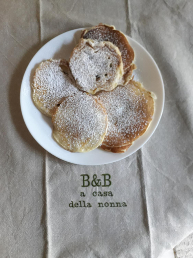 Others 2, B&b A casa della nonna, Salerno