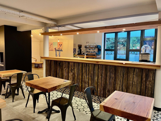 Food & Drinks 4, Les Cimes du Mont Royal, Haute-Garonne