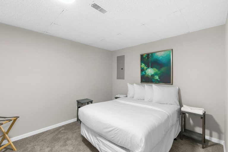 Bedroom, Lake View Newly Renovated, Jefferson
