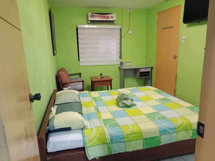 Bedroom 3, 1st Street Park Apartelle, Mabalacat