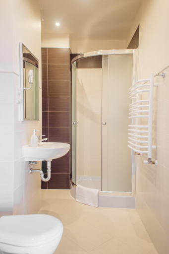 Bathroom 2, Camelot, Sandomierz