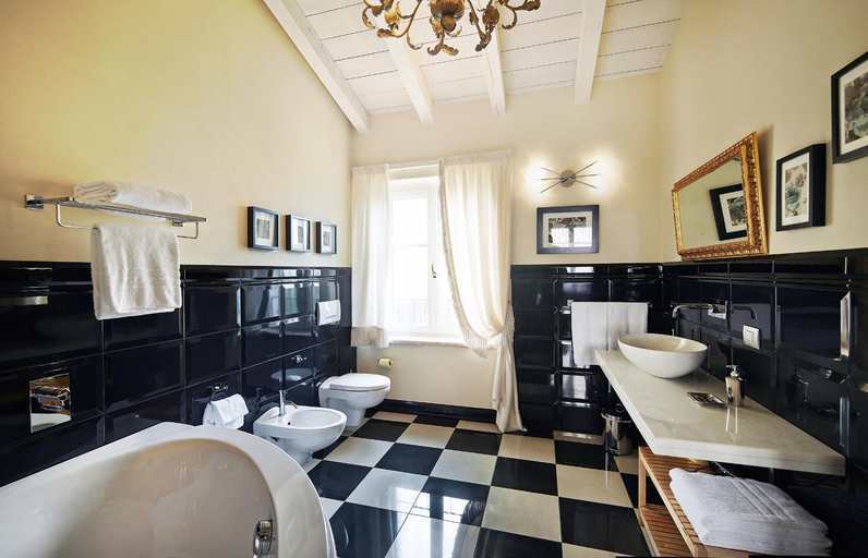 Bathroom 2, Villa Archi B&B, Verona